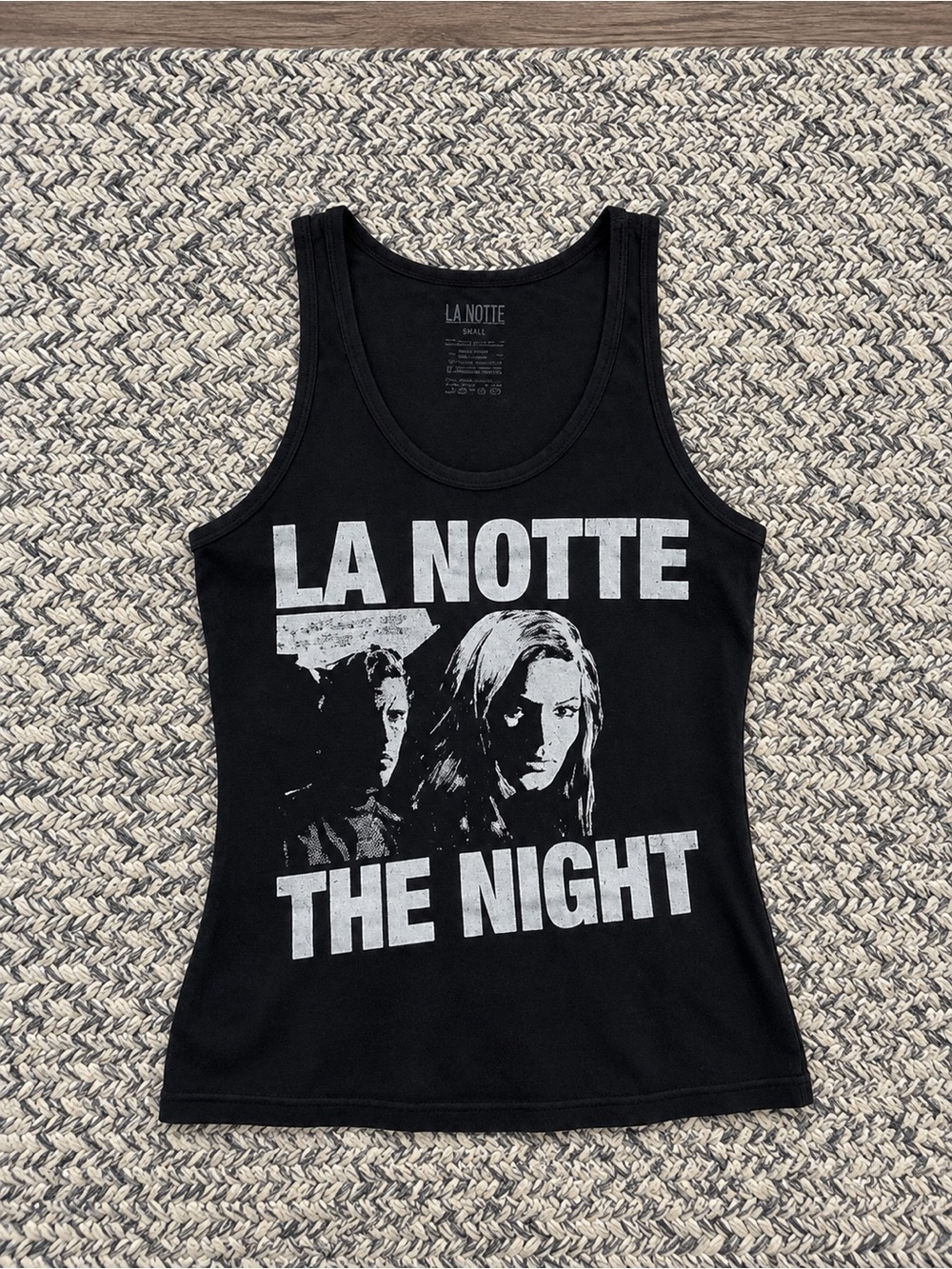 LA NOTTE Graphic Sleeveless Tank Top